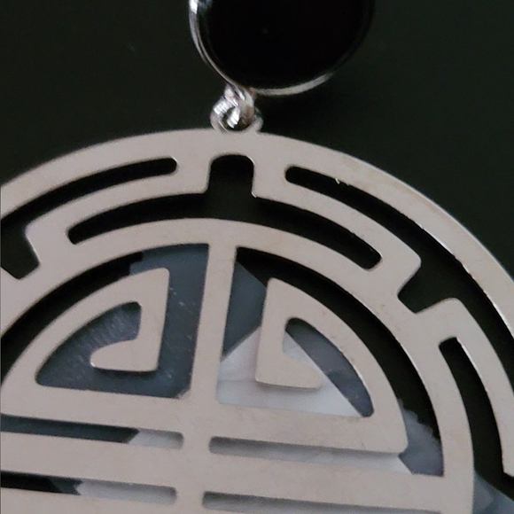 GREEK PATTERN EARRINGS - Picture 5 of 9